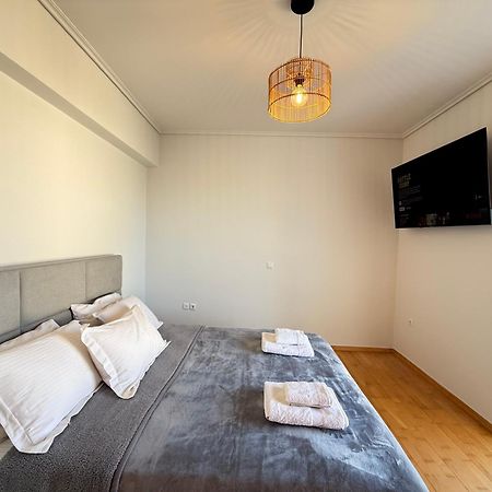 Sunny Home Private Jacuzzi Hydromassage Acropolis & Lycabettus Far View Parking 300M Metro Peristeri Афины Экстерьер фото