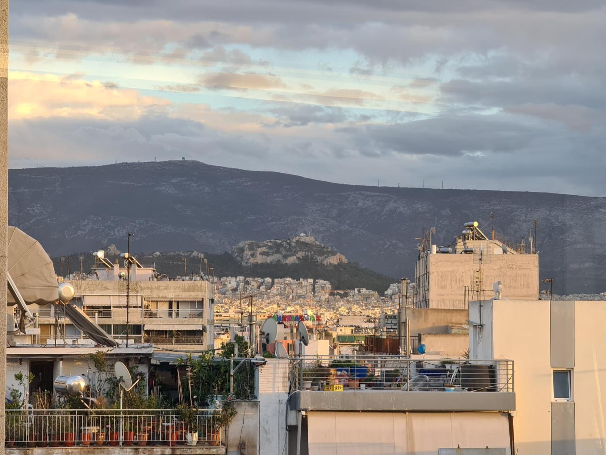 Sunny Home Private Jacuzzi Hydromassage Acropolis & Lycabettus Far View Parking 300M Metro Peristeri Афины Экстерьер фото