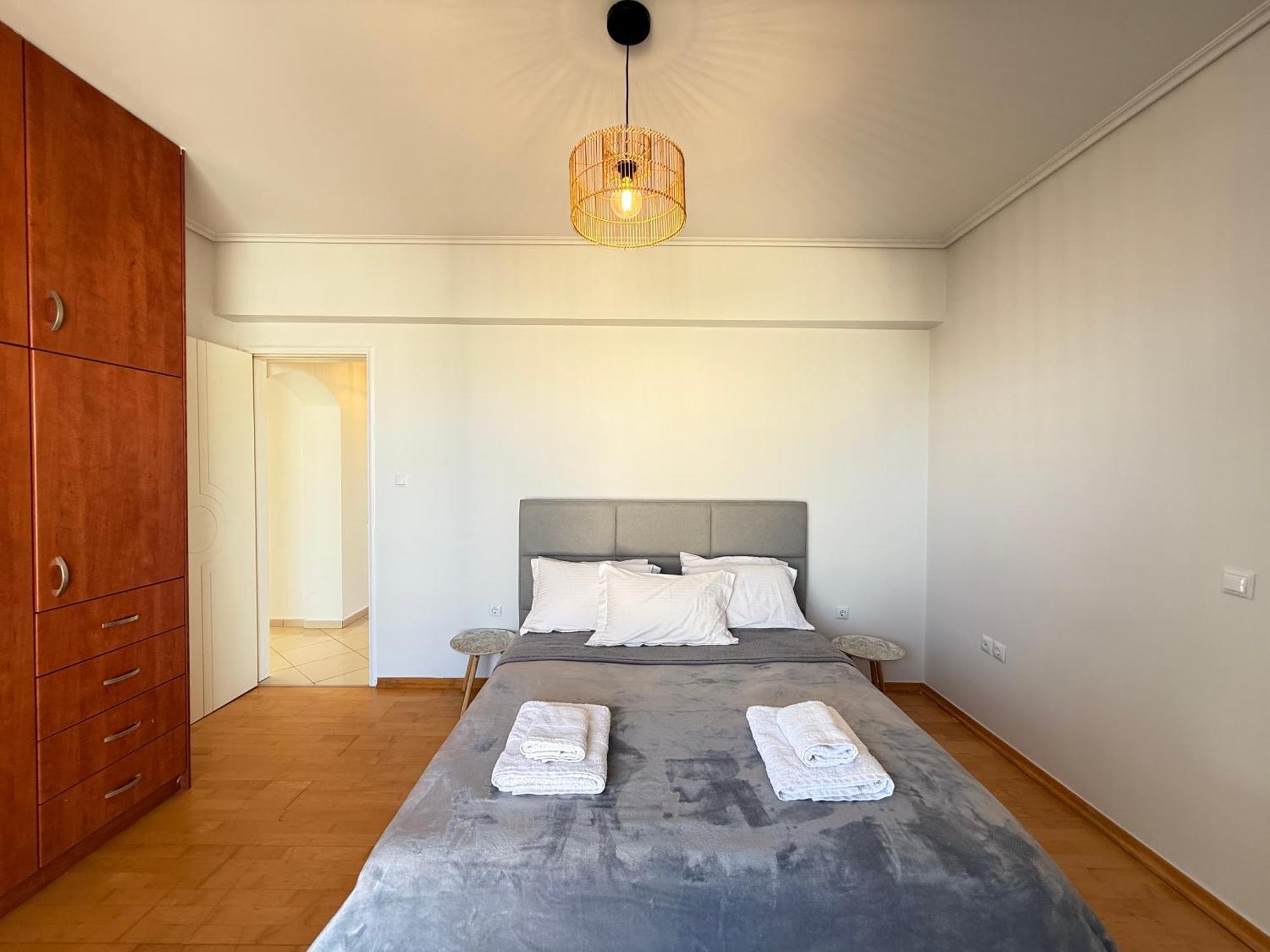 Sunny Home Private Jacuzzi Hydromassage Acropolis & Lycabettus Far View Parking 300M Metro Peristeri Афины Экстерьер фото
